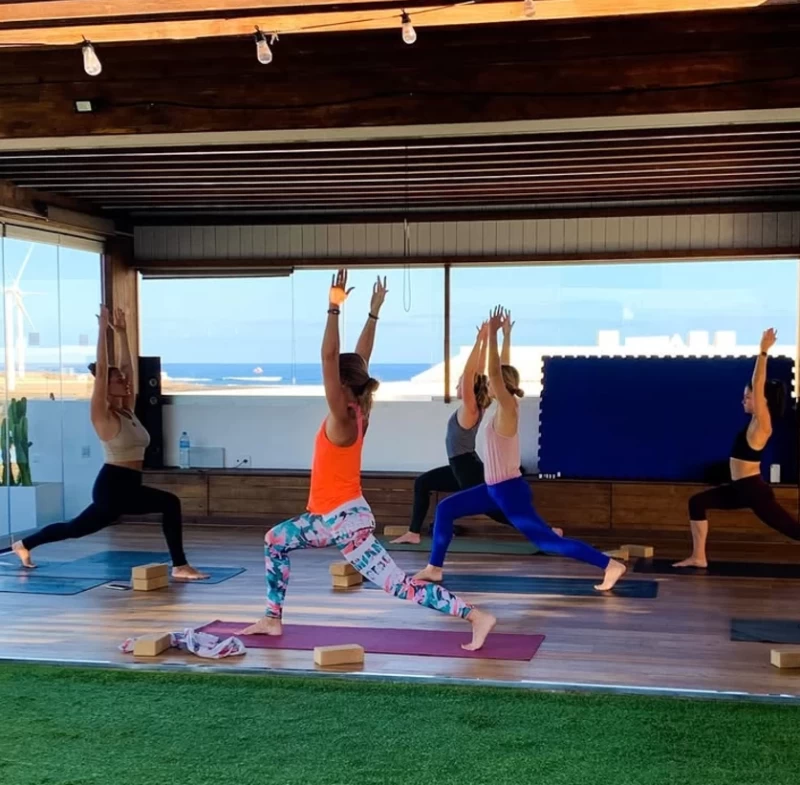 Erwecke deine Sinne: Yoga, Sonnenuntergänge und Gelassenheit