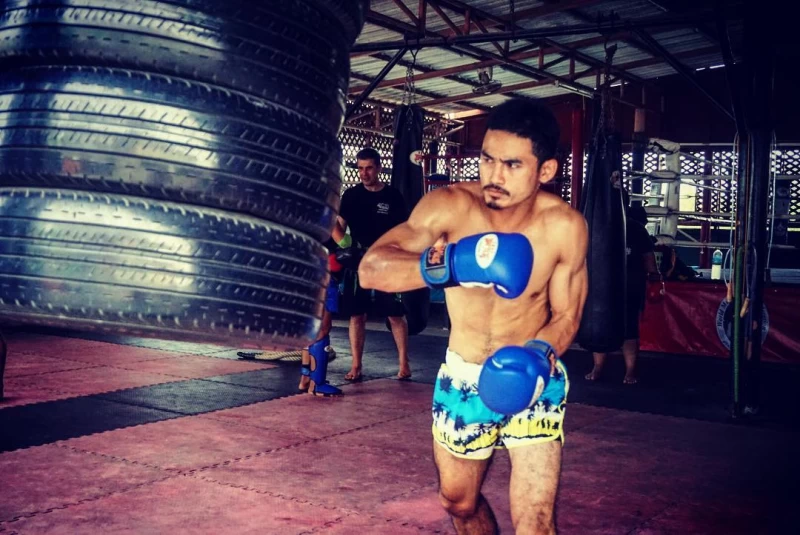 Muay Thai & Muay Boran Camp mitten in Bangkok