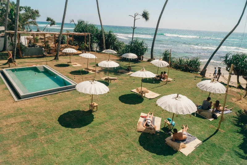 Surfcamp direkt am Strand im tropischen Süden Sri Lankas