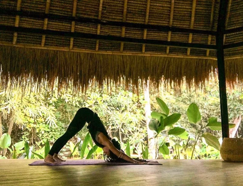 Surf & Yoga Urlaub zwischen Luxus und authentischem Bali