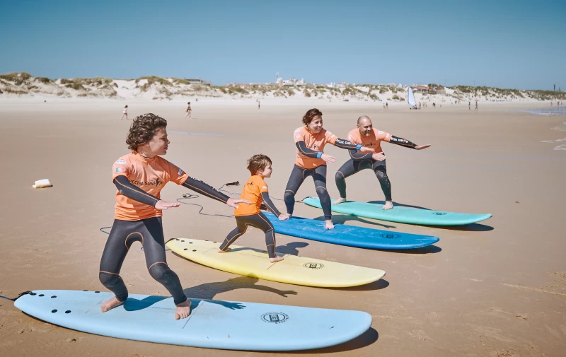 Surf-Urlaub für Familien direkt am Strand in Peniche