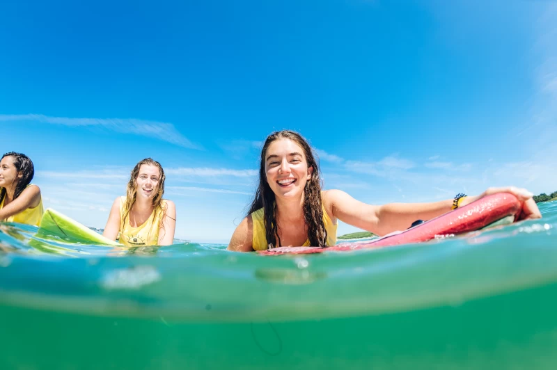 Surfen, Strand und Stadtleben in Lissabon