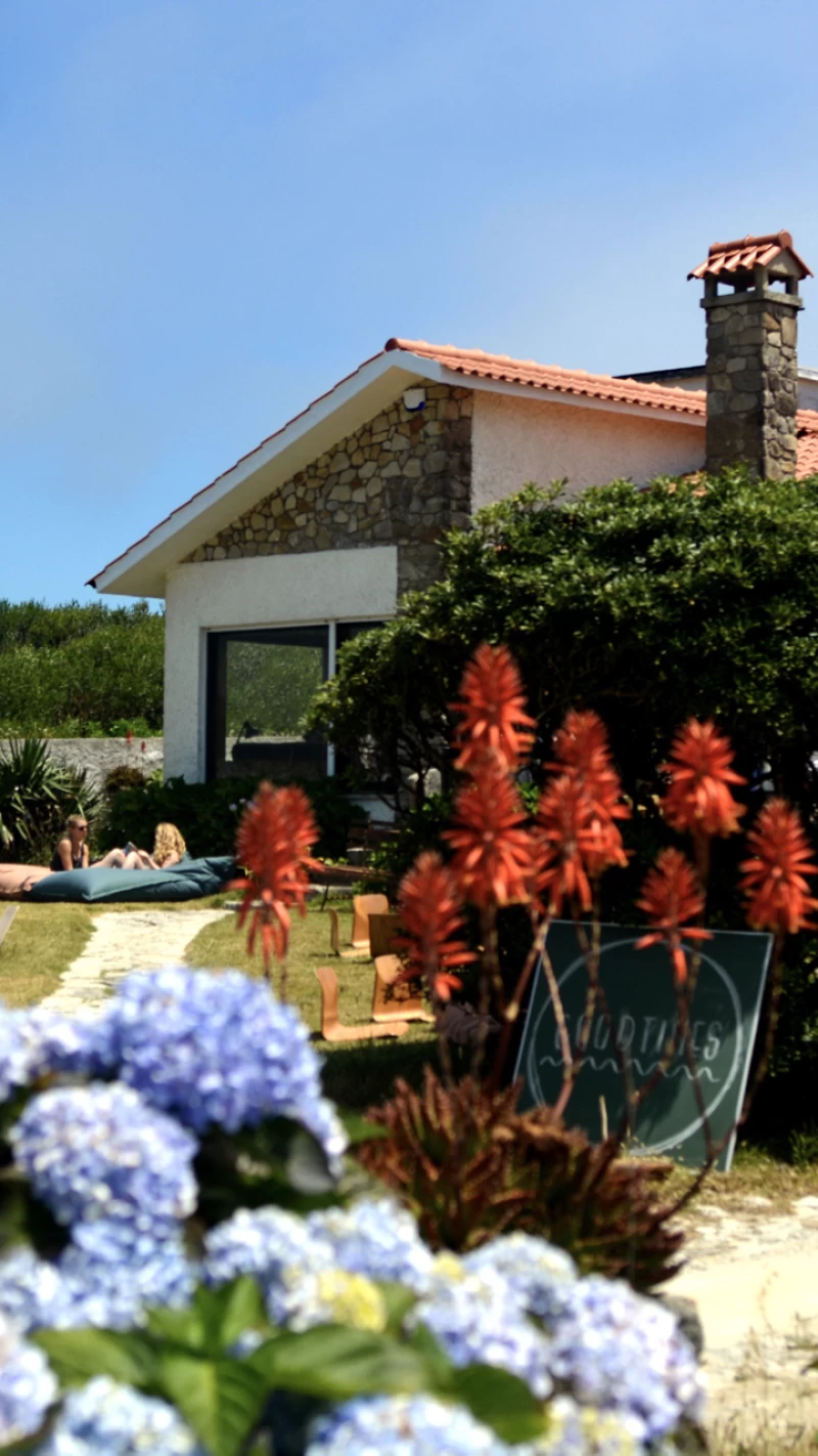 Reconnect: Yoga-Retreat am Meer in Nordportugal