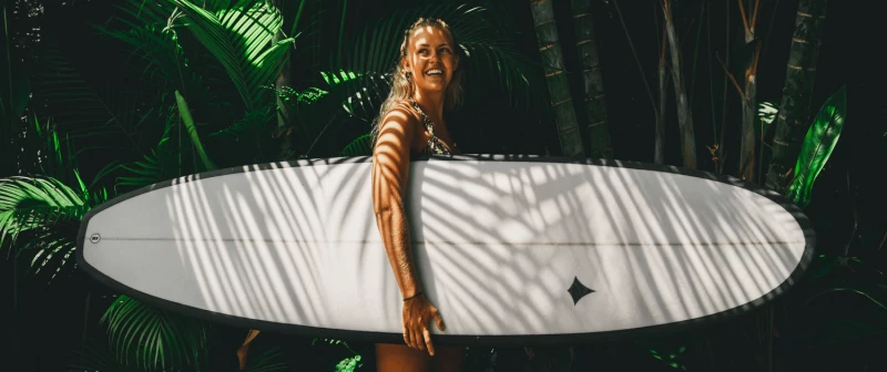 Surfurlaub zwischen Reisfeldern und perfekten Wellen auf Bali