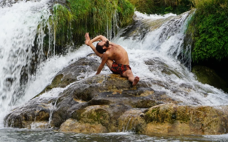 200 Stunden Dharma Yoga inspirierte Yogalehrer-Ausbildung in Vogesen - 1/5