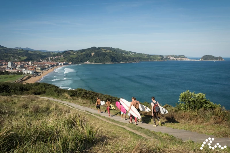Surfcamp im Baskenland - Wellenreiten zwischen Natur und Tapas