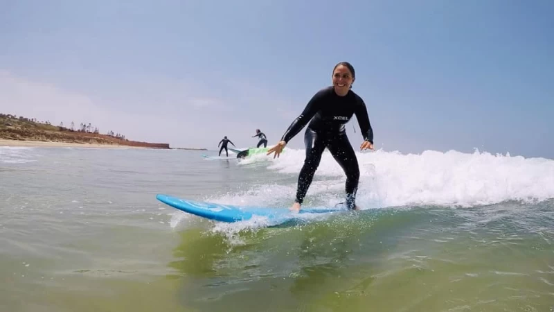 Modernes Surfhaus in Marokko mit Dachterrasse direkt am Surfspot