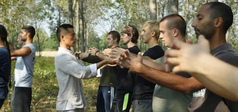 Traditionelle Shaolin Kung Fu Akademie in den Bergen Chinas