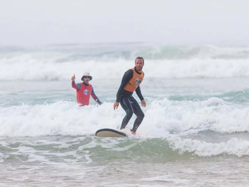 Familiäres Surfcamp in charmanter Villa inmitten von Natur & Stränden