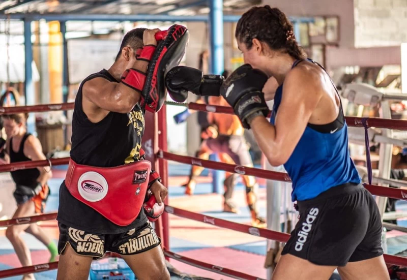 Muay Thai Camp: Trainiere mit echten Weltmeistern