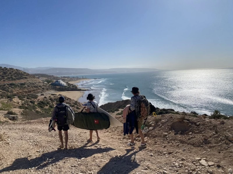 Wellenparadies: Surf- und Yoga-Camp in Tamraght