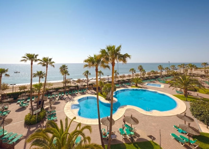 CrossFit© Urlaub: Energie & Durchhaltevermögen am Strand in Fuengirola