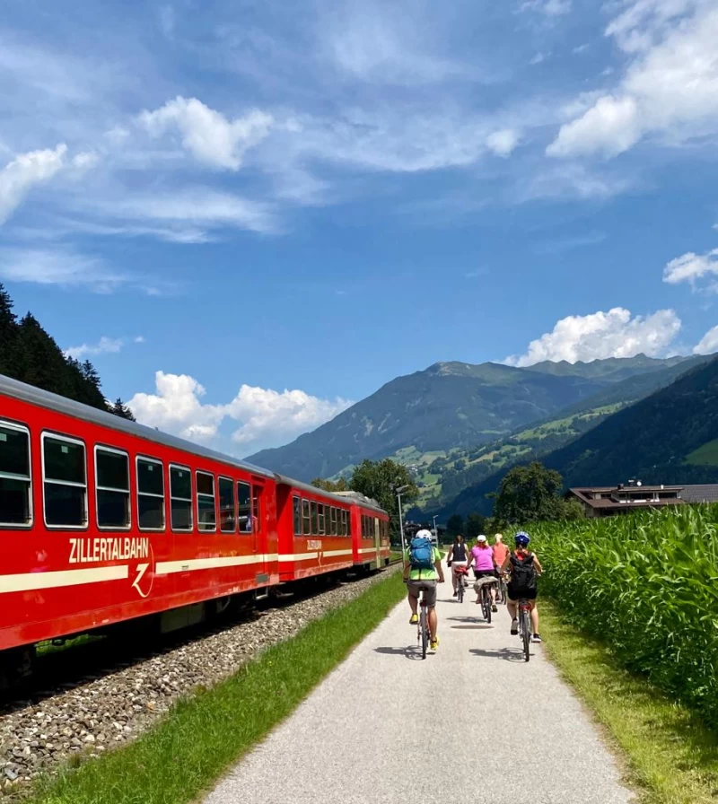 Aktivurlaub in den Bergen: Fitness, Spaß & Wandern im Zillertal