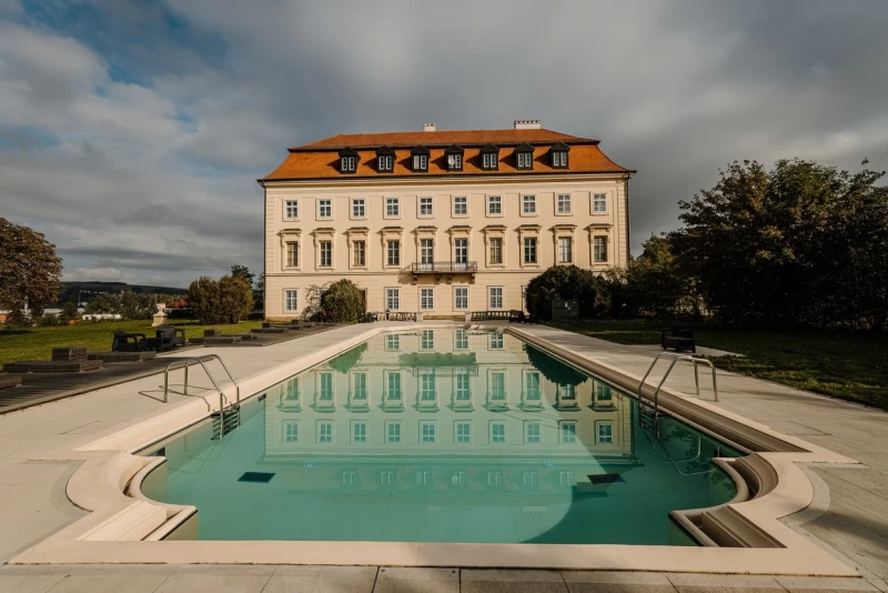 Meditation, Qi Gong und Kunsttherapie im Märchenschloss - 1/5