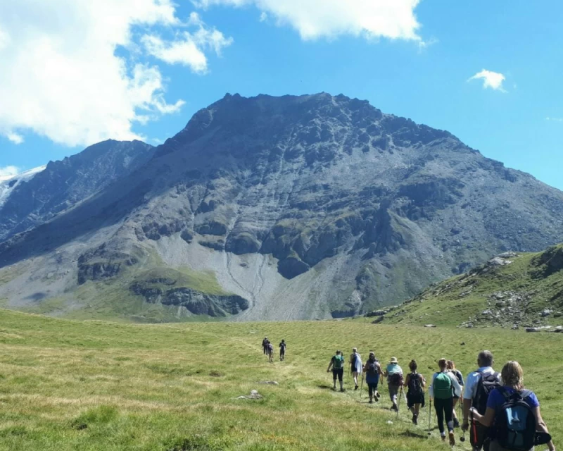 Wander- & Yoga-Urlaub in den französischen Alpen